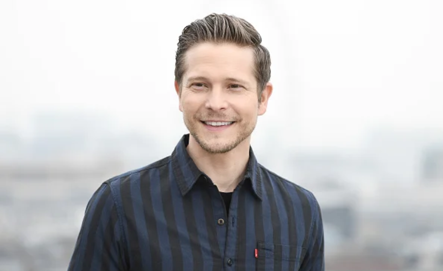 Matt Czuchry Net Worth: Bio, Family, Relationship, Career & Many More